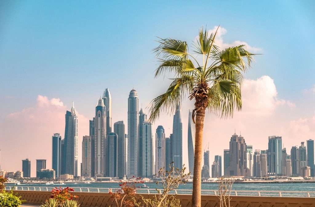 Neutraal Dubai Skyline Marina